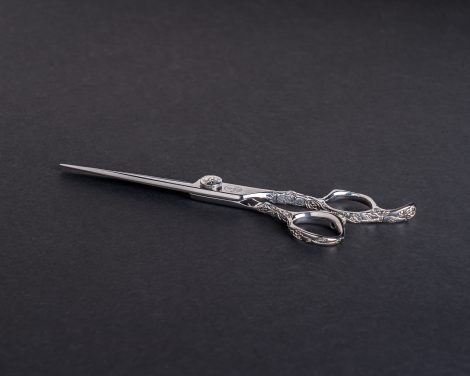 Lyric hairdressing scissors, side view