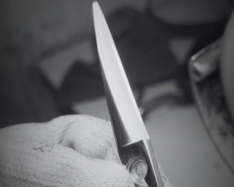 Convex edge hairdressing scissors