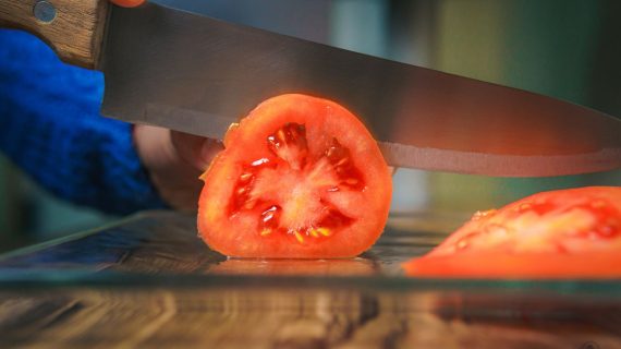 6 Signs Your Kitchen Knives Need Sharpening